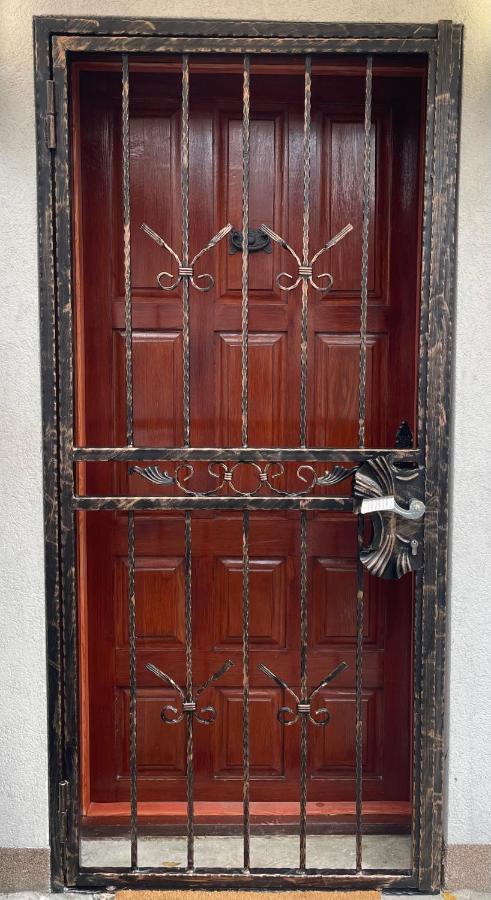 Old Town Home Σαράγεβο Εξωτερικό φωτογραφία